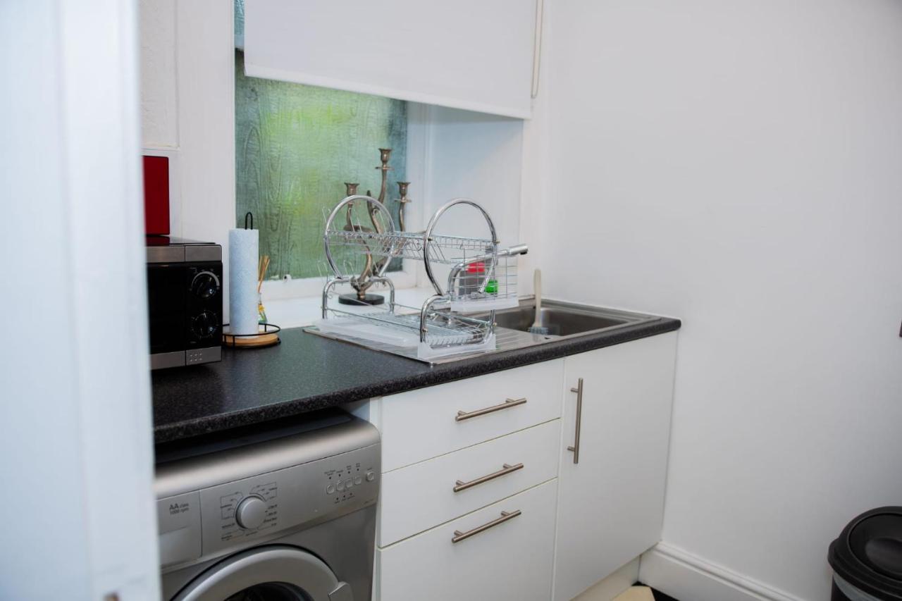 Rose Apartment 2-Bed Town Centre Apartment In Άυρ Εξωτερικό φωτογραφία